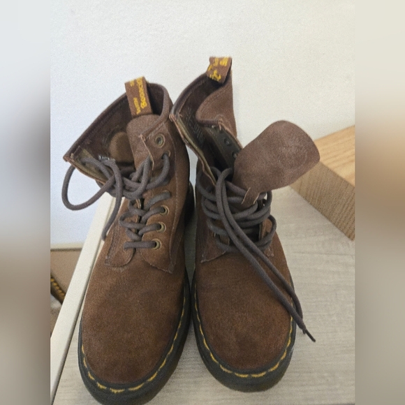 Dr Martens Boots Air Cushion Sole Mens US size 8 Work Wear Outdoors Brown - Picture 4 of 6